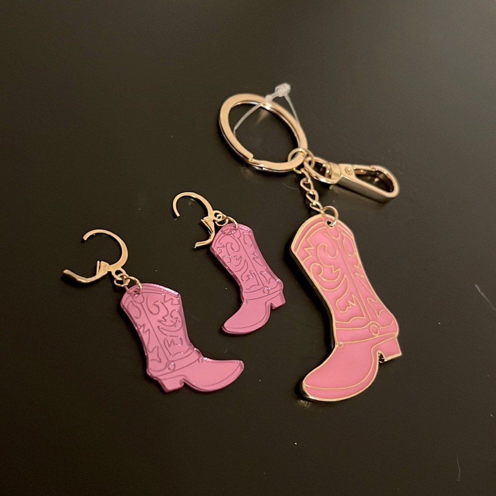 Pink Boot Keychain and earring Set - Picture 2 of 3
